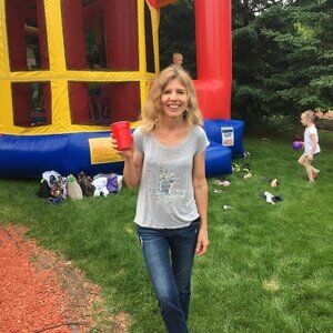 Meet your Posher, Pam